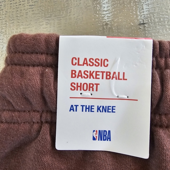 NBA Men's Classic Brown Shorts XL | Retro Sporty Streetwear Athleisure - Picture 6 of 10